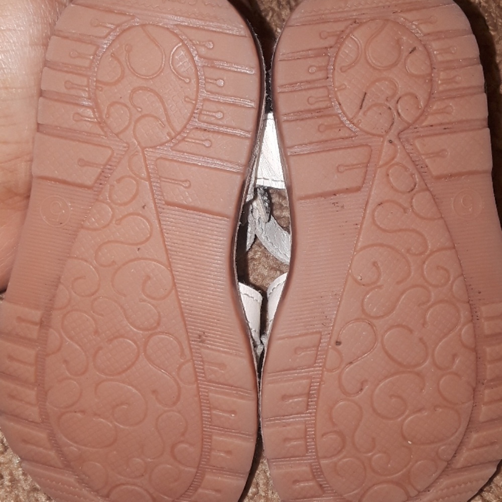 Sandals - Picture 4 of 4